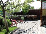 Двор частного сектора гостевого дома Серпантин в Чолпон-Ате